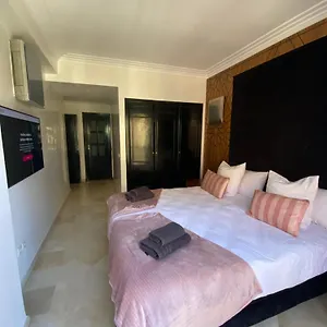 1 Apartment